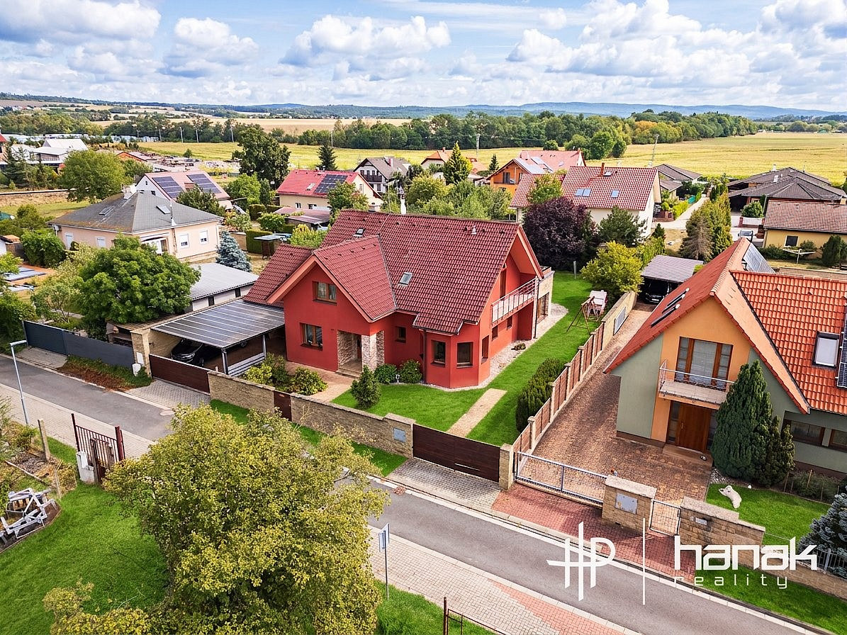 Prodej domu 262 m² s pozemkem 963 m² – fotografie 4