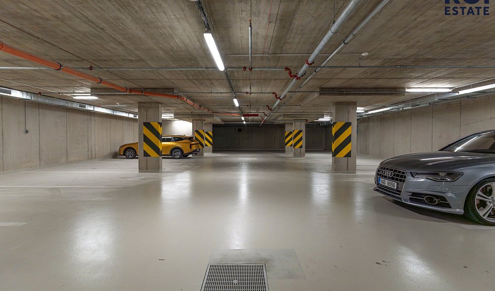Pronájem bytu 1+kk 35 m², Praha – náhled fotky 9