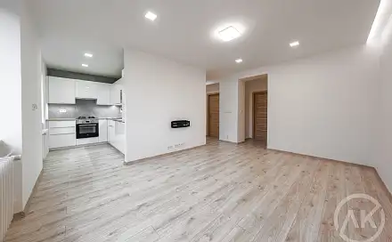 Pronájem bytu 3+1 69 m², Alžírská, Ostrava - Poruba