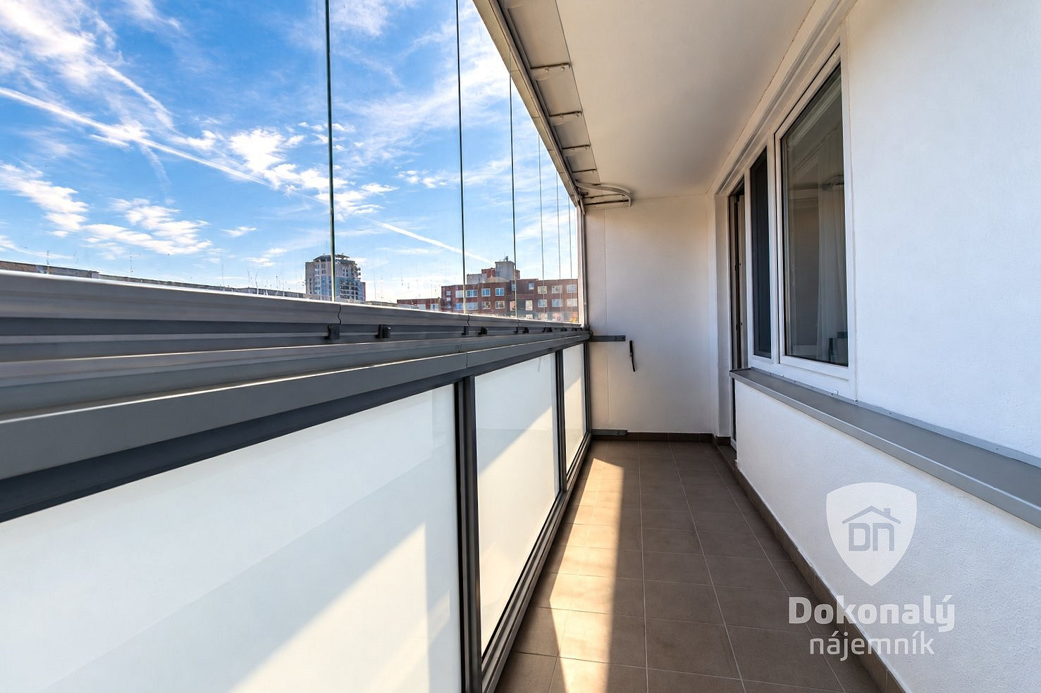 Pronájem bytu 3+kk 72 m² – fotografie 3
