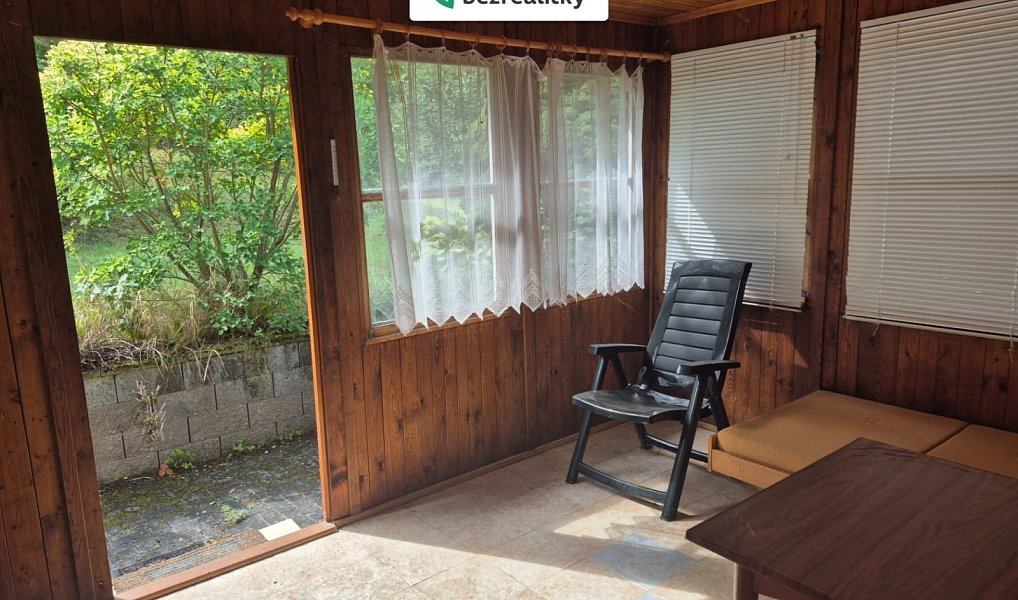 Prodej chaty/chalupy 86 m² s pozemkem 995 m², Lešany – náhled fotky 10