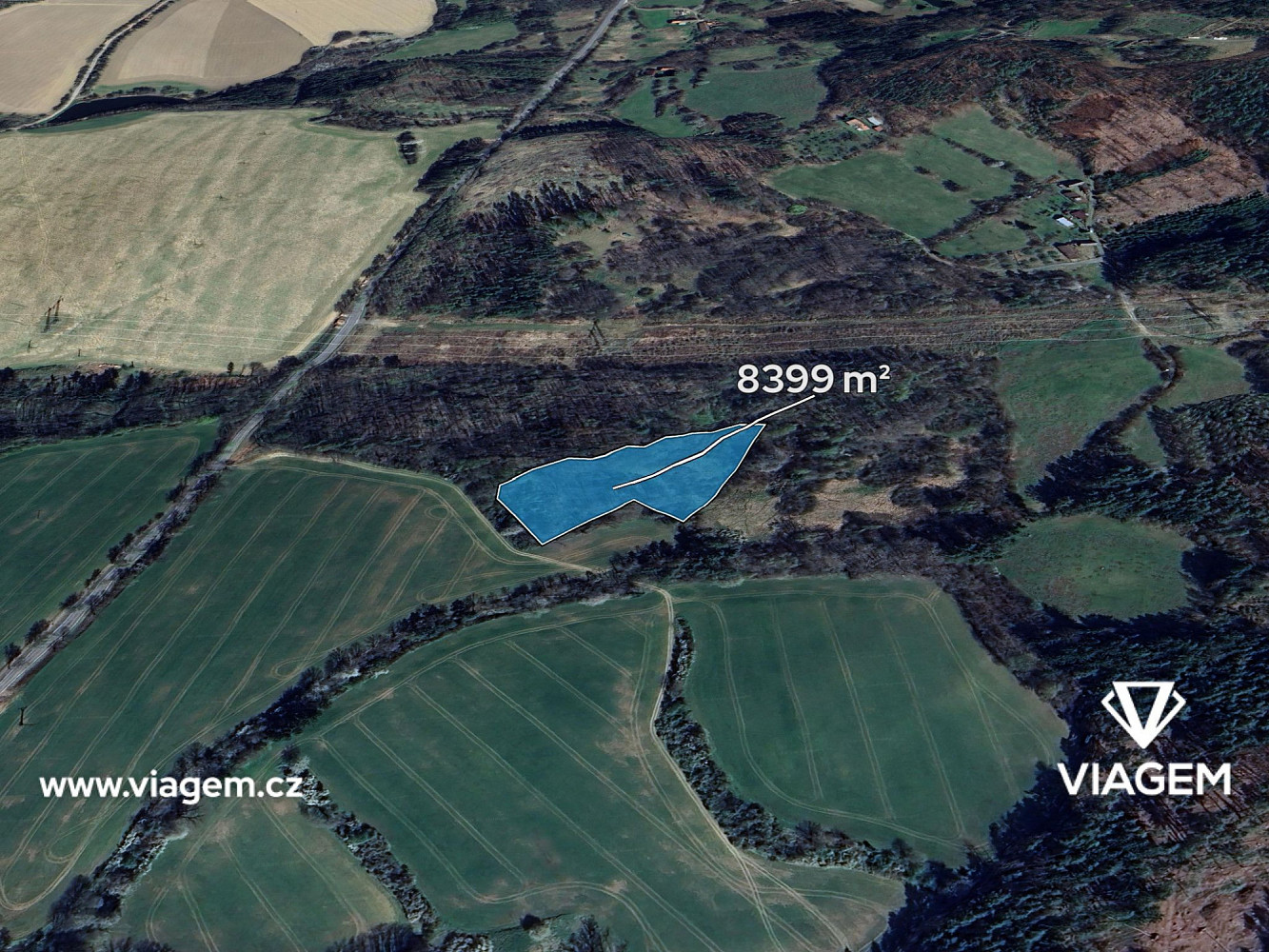 Prodej pole 2 099 m²