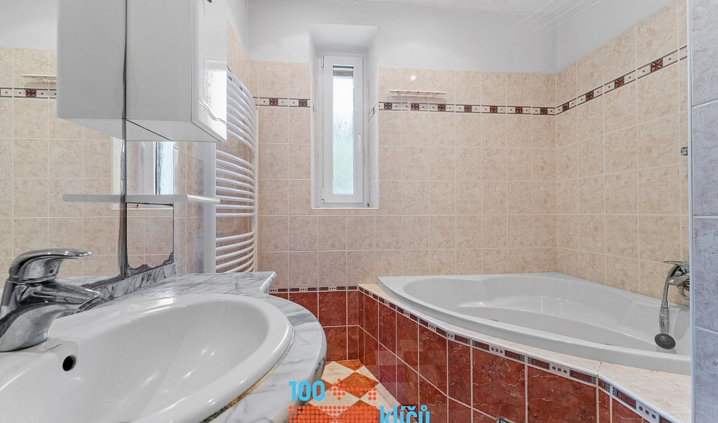 Prodej domu 211 m² s pozemkem 676 m², Praha – náhled fotky 10