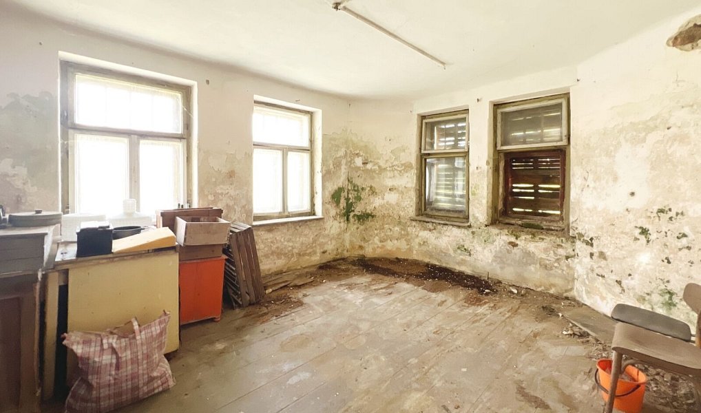Prodej domu 190 m² s pozemkem 1 331 m², Jablonec nad Nisou – náhled fotky 16