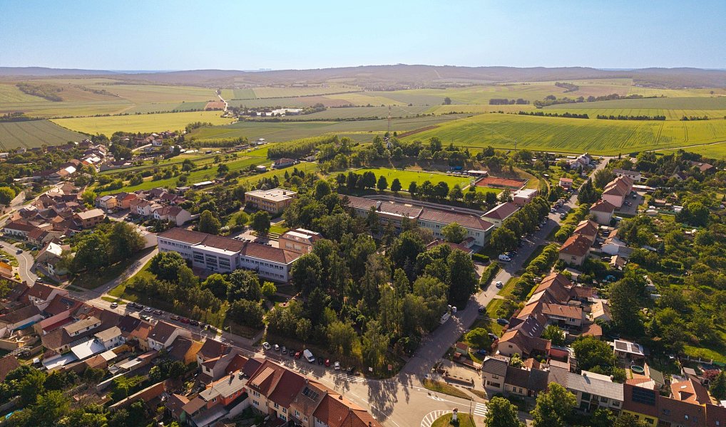 Prodej domu 245 m² s pozemkem 1 730 m², Ořechov – náhled fotky 9