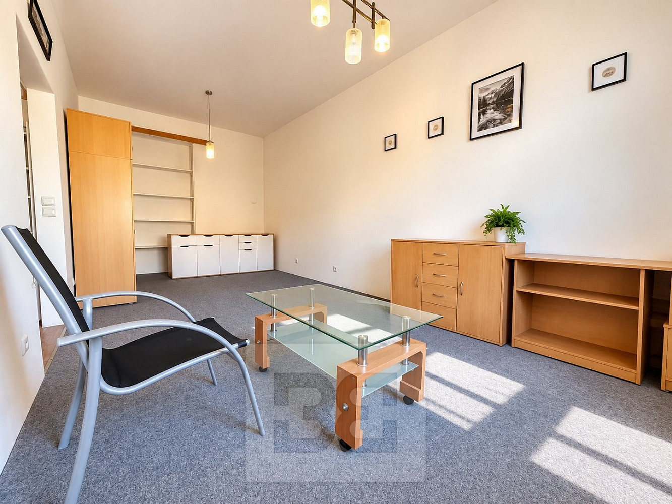 Pronájem bytu 1+1 38 m² – fotografie 4