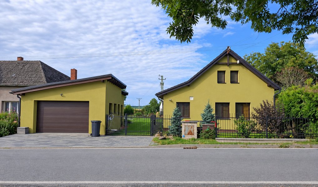 Prodej chalupy 220 m² s pozemkem 1 031 m², Tis – náhled fotky 2