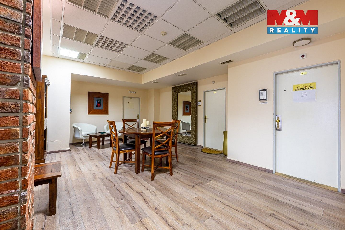 Pronájem kanceláře 25 m² - Widok 2