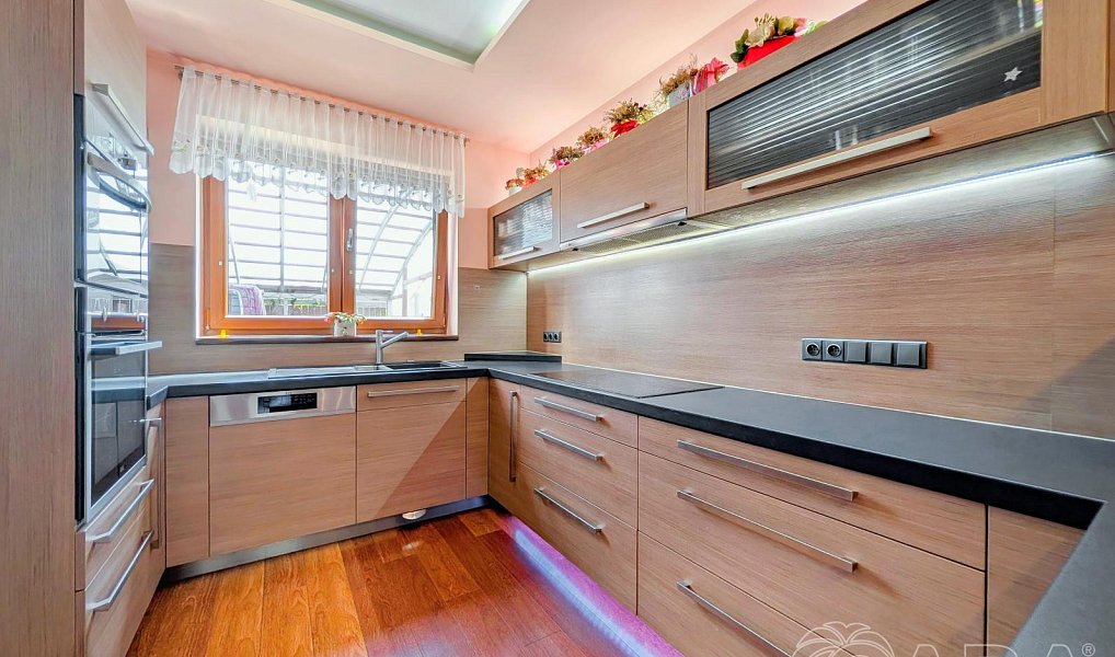 Prodej domu 373 m² s pozemkem 2 175 m², Libeř – náhled fotky 6