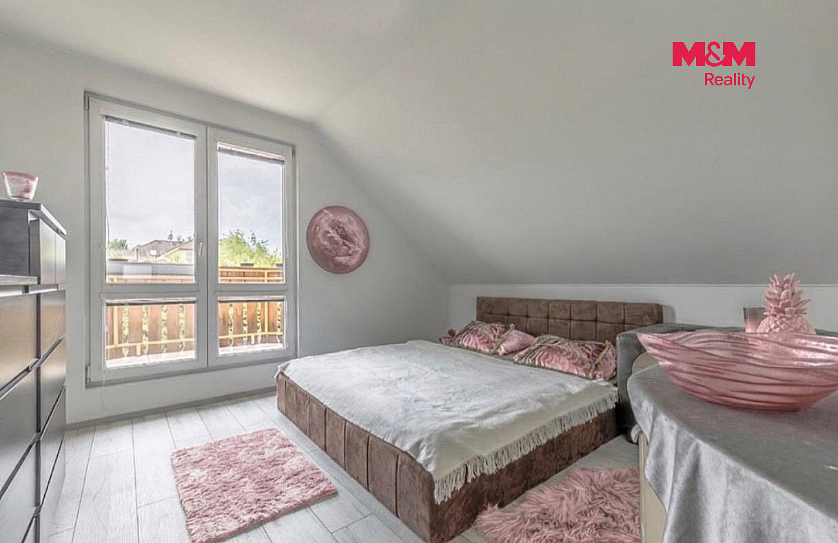 Prodej domu 312 m² s pozemkem 1 152 m² – fotografie 2
