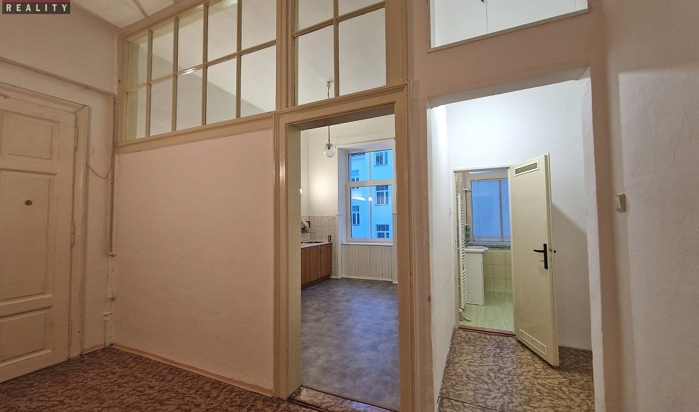 Pronájem bytu 4+1 134 m², Olomouc – náhled fotky 12