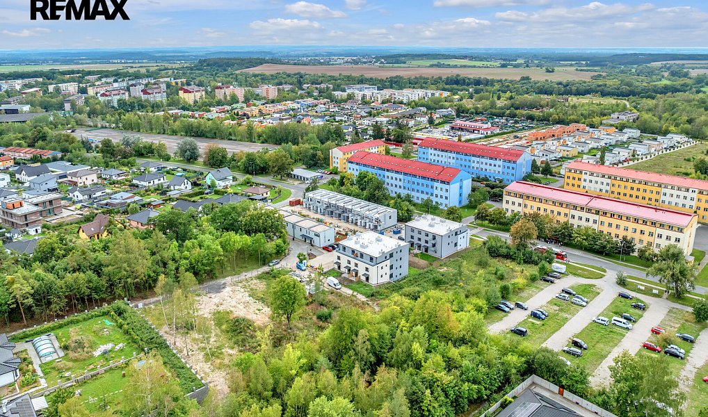 Pronájem bytu 1+kk 25 m², Milovice – náhled fotky 15