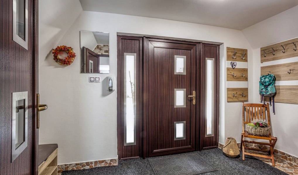 Prodej domu 300 m² s pozemkem 4 332 m², Karolinka – náhled fotky 6