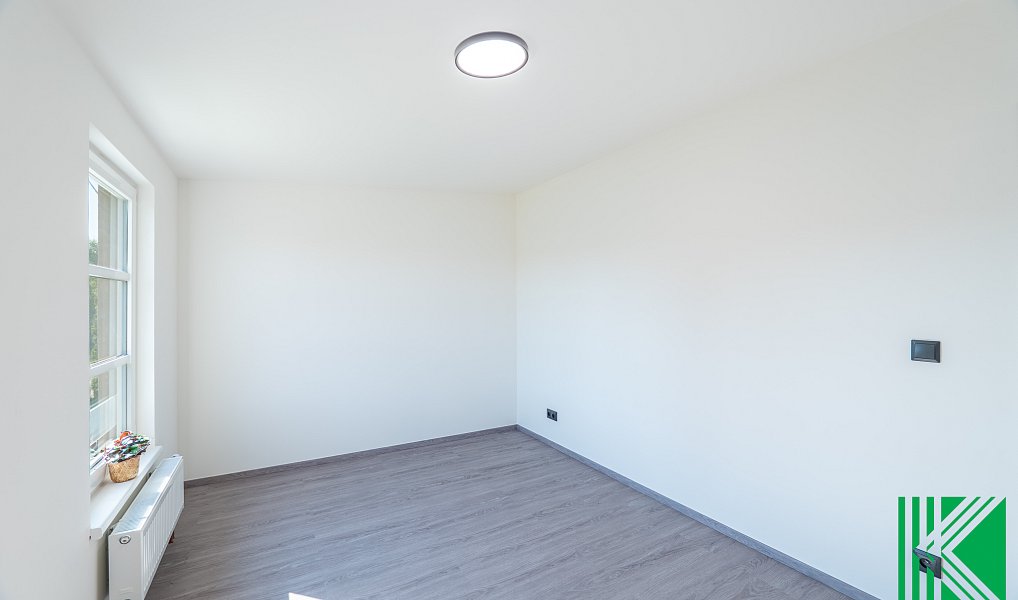 Prodej domu 102 m² s pozemkem 447 m², Zlončice – náhled fotky 35