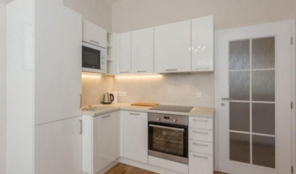 Pronájem bytu 2+kk 48 m², Praha – náhled fotky 3