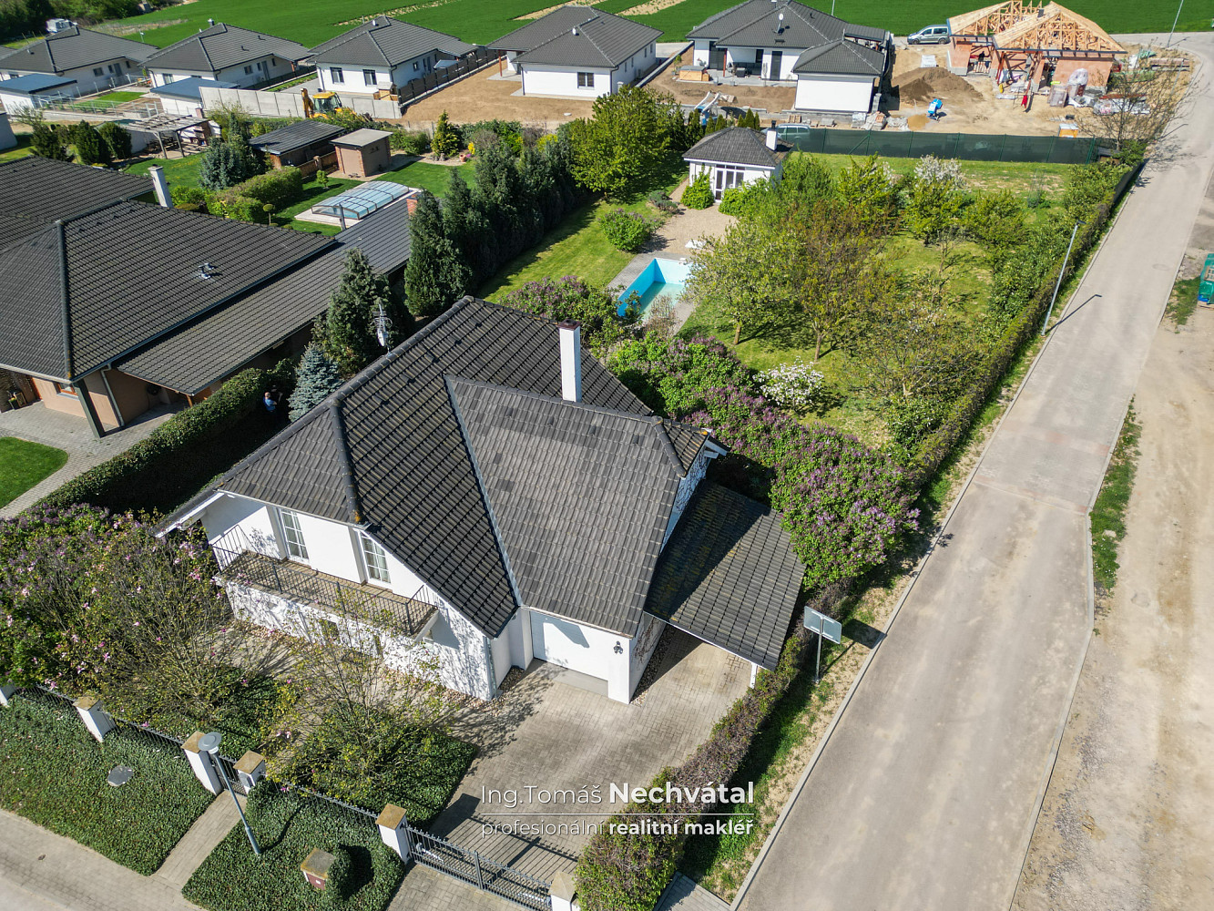 Prodej domu 135 m² s pozemkem 987 m² — photo 2