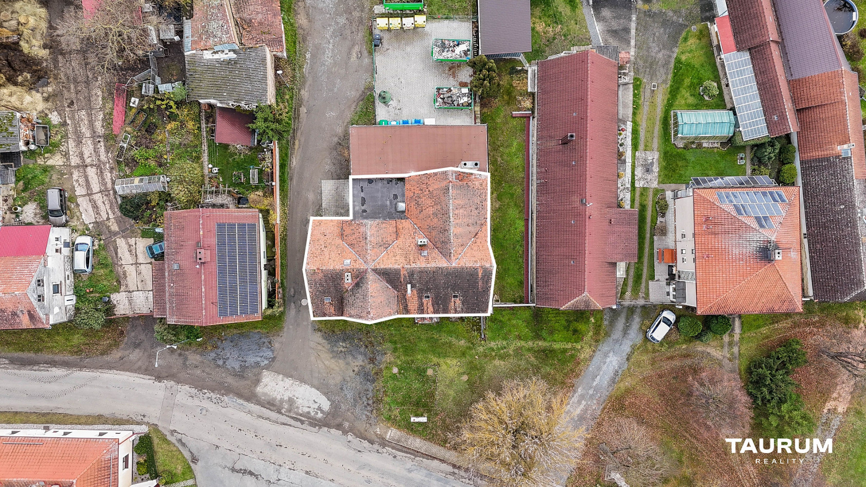 Pronájem domu 525 m² s pozemkem 268 m² – fotografie 2