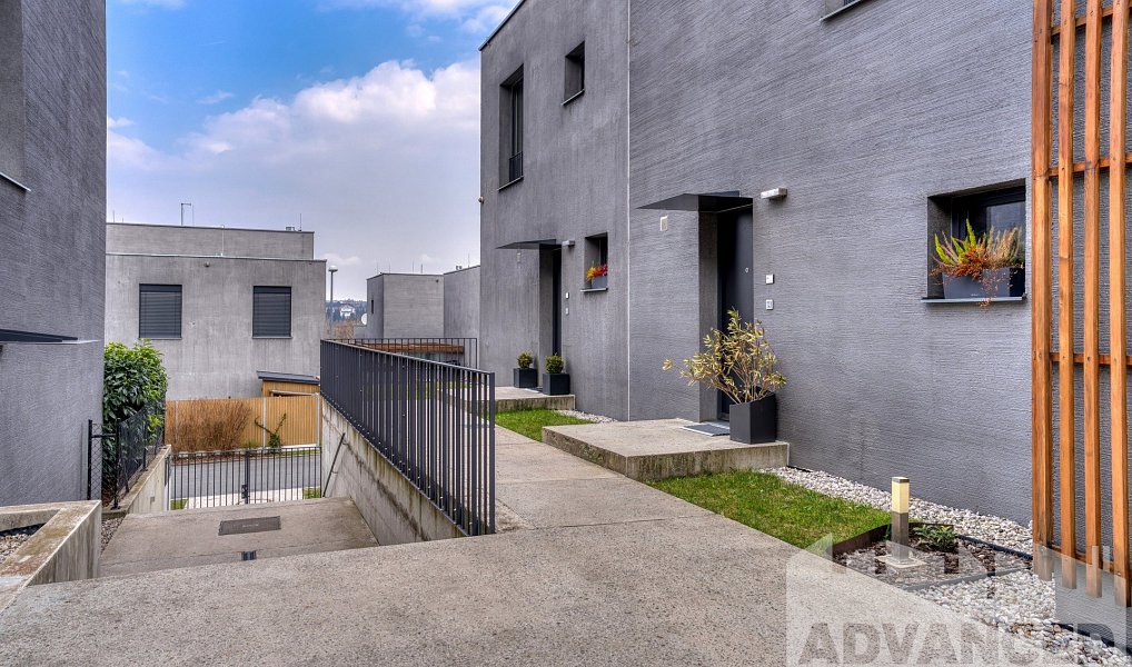 Prodej domu 120 m² s pozemkem 57 m², Praha – náhled fotky 17