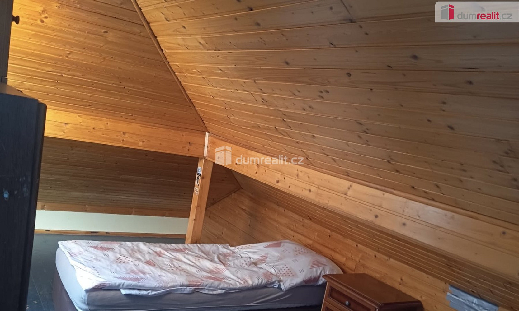Pronájem bytu 5+kk 20 m² – fotografie 2