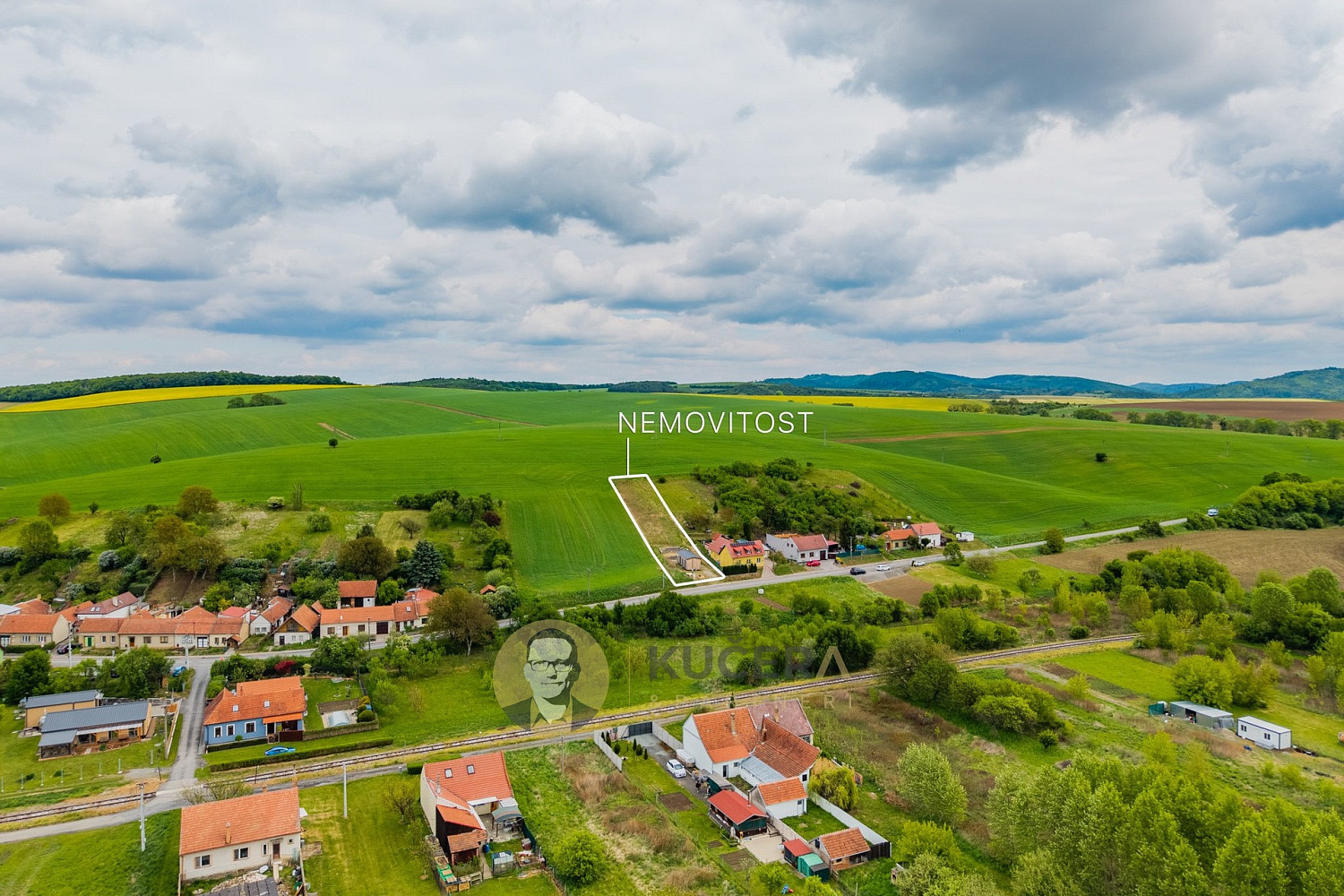 Prodej domu 65 m² s pozemkem 1 284 m² — photo 2
