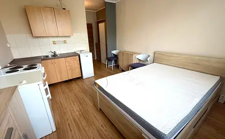 Pronájem bytu 1+kk 20 m², Do Zátiší, Cheb