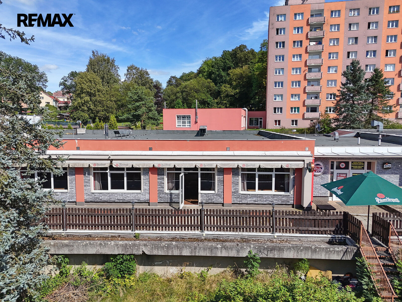 Prodej restaurace 1 240 m²