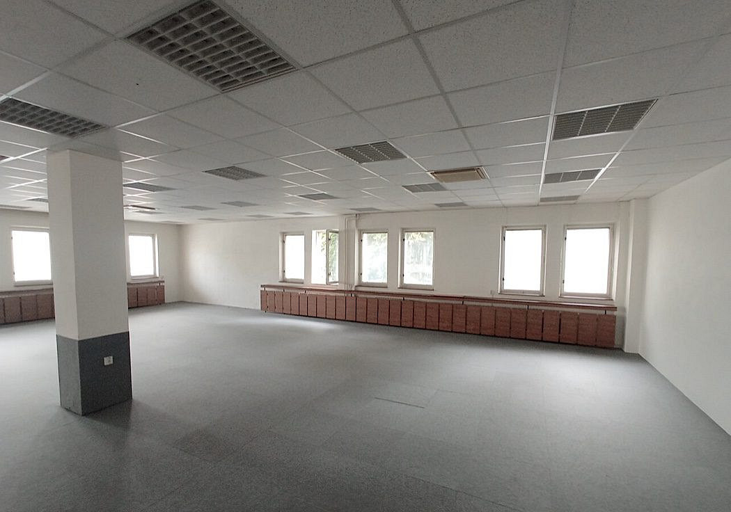 Pronájem skladovacích prostor 513 m² – fotografie 2