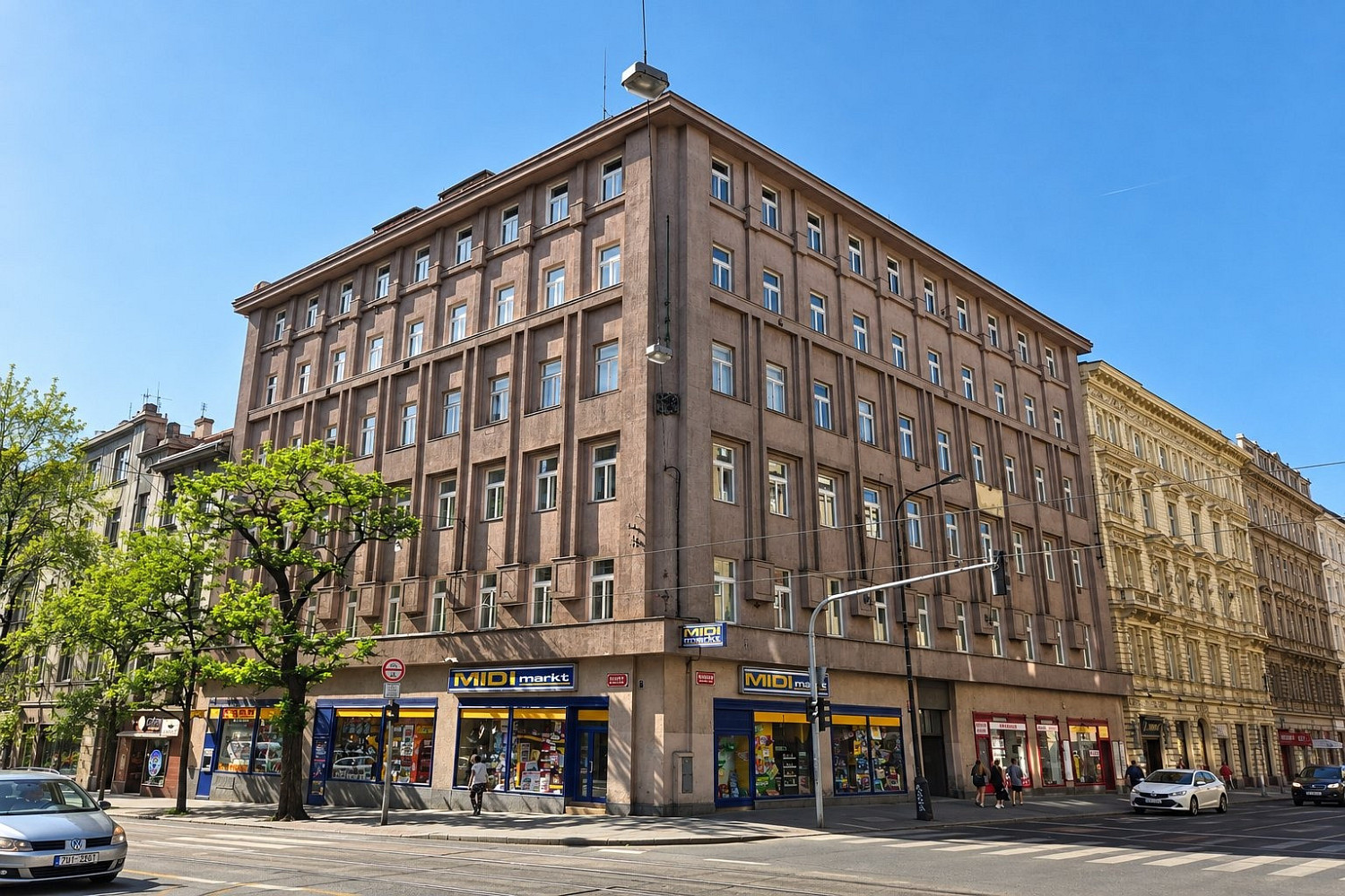 Pronájem komerčního objektu (jiného typu) 74 m²
