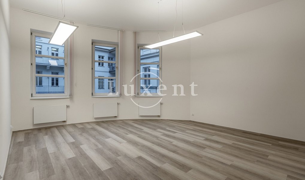 Pronájem kanceláře 156 m², Praha – náhled fotky 10