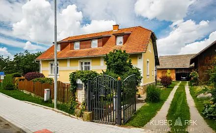 Prodej domu 240 m² s pozemkem 1 143 m², Lomská, Malšice, okres Tábor