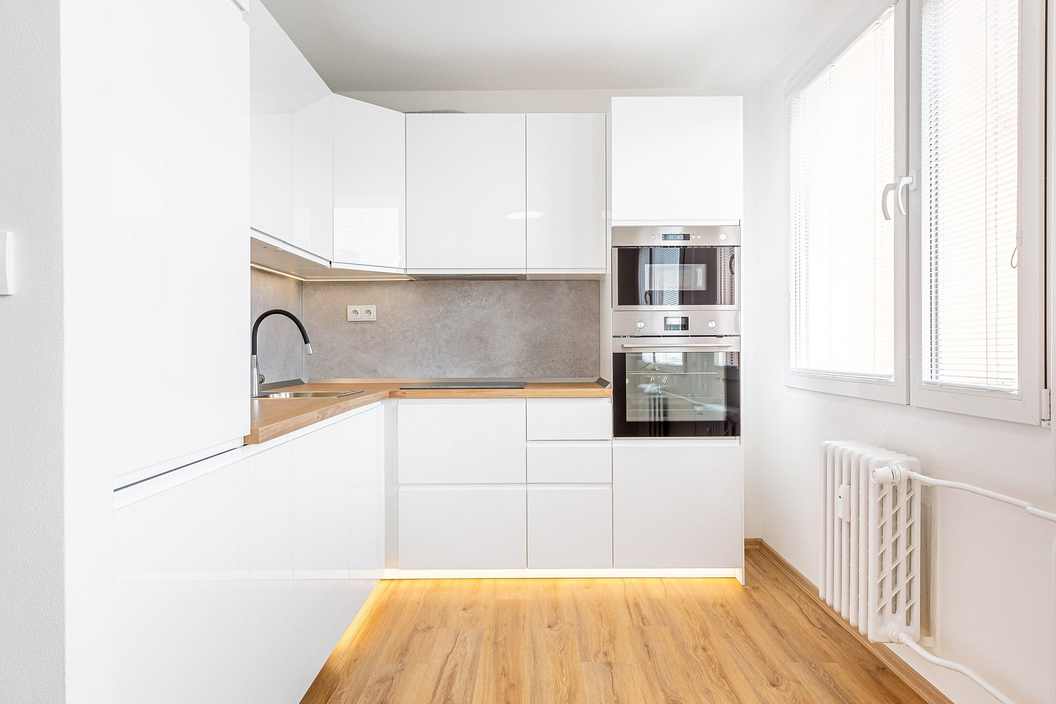 Prodej bytu 3+kk 56 m² - View 4