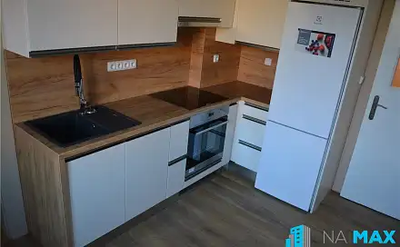 Pronájem bytu 3+1 85 m², Bratří Čapků, Znojmo