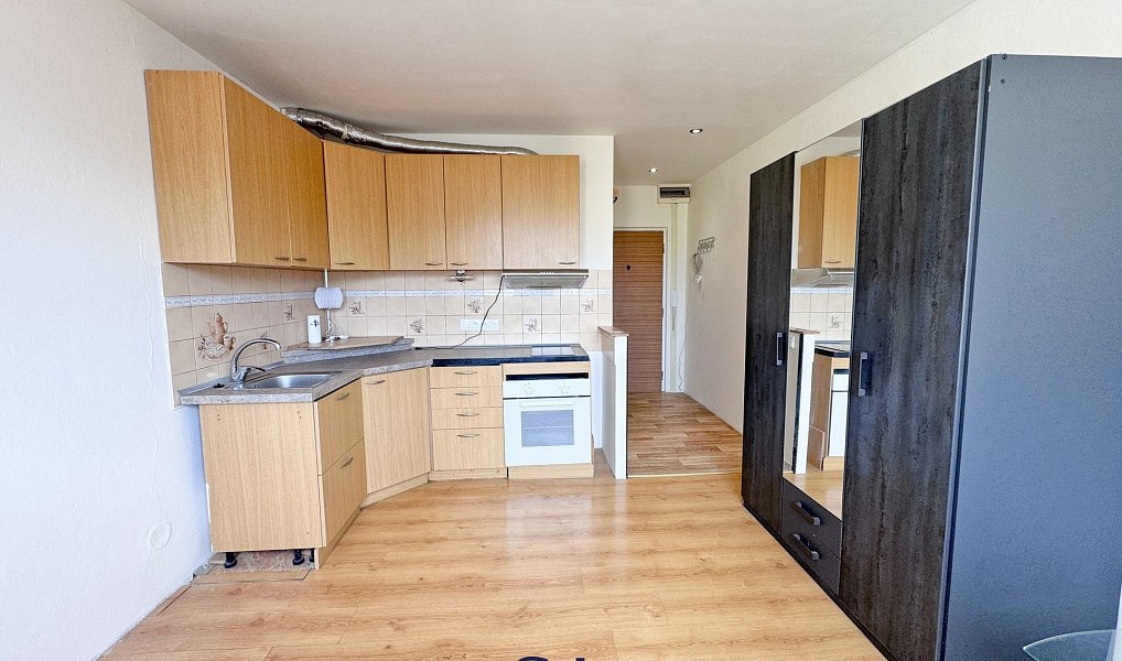 Pronájem bytu 1+kk 20 m², Jablonec nad Nisou – náhled fotky 2