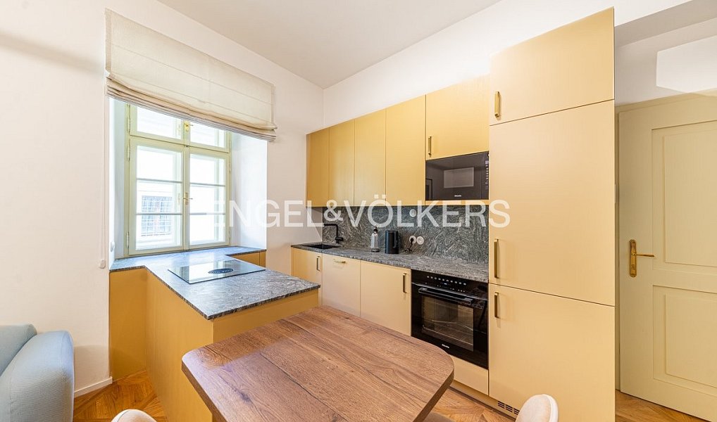Pronájem bytu 2+kk 39 m², Praha – náhled fotky 2