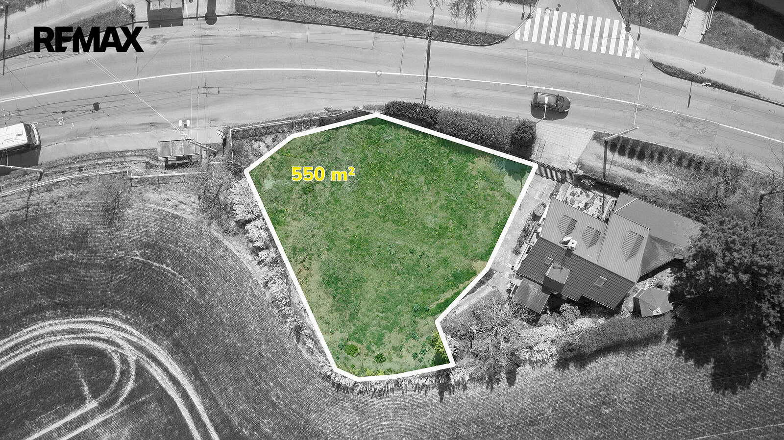 Prodej stavebního pozemku 550 m² – fotografie 2