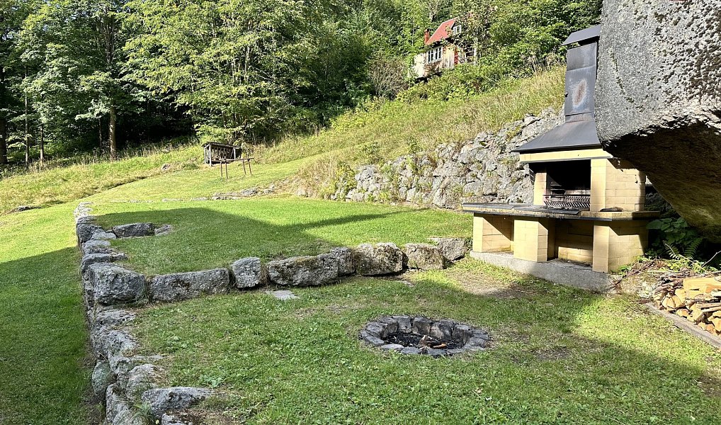 Prodej domu 187 m² s pozemkem 1 026 m², Desná – náhled fotky 27