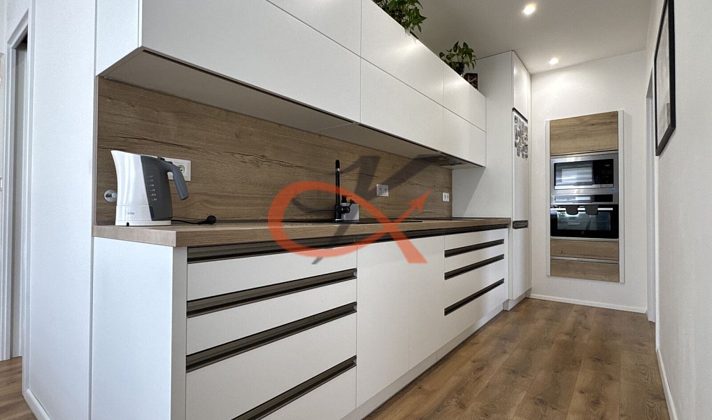 Prodej bytu 3+1 72 m², Rožnov pod Radhoštěm – náhled fotky 2