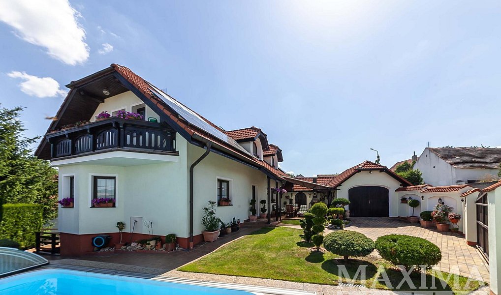 Prodej domu 245 m² s pozemkem 773 m², Ejpovice – náhled fotky 3