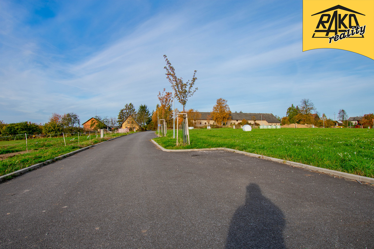 Prodej stavebního pozemku 1 422 m² – fotografie 3