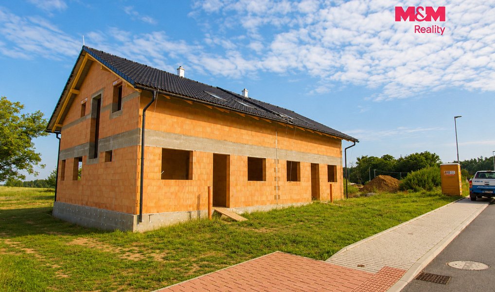 Prodej domu 147 m² s pozemkem 425 m², Žumberk – náhled fotky 2