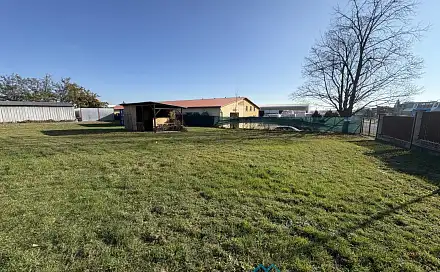 Pronájem komerčního pozemku 600 m², Dobšická, Znojmo