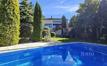 Prodej domu 322 m² s pozemkem 777 m², Ke Střelnici, Písek - Hradiště