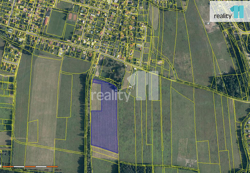 Prodej pole 33 989 m²