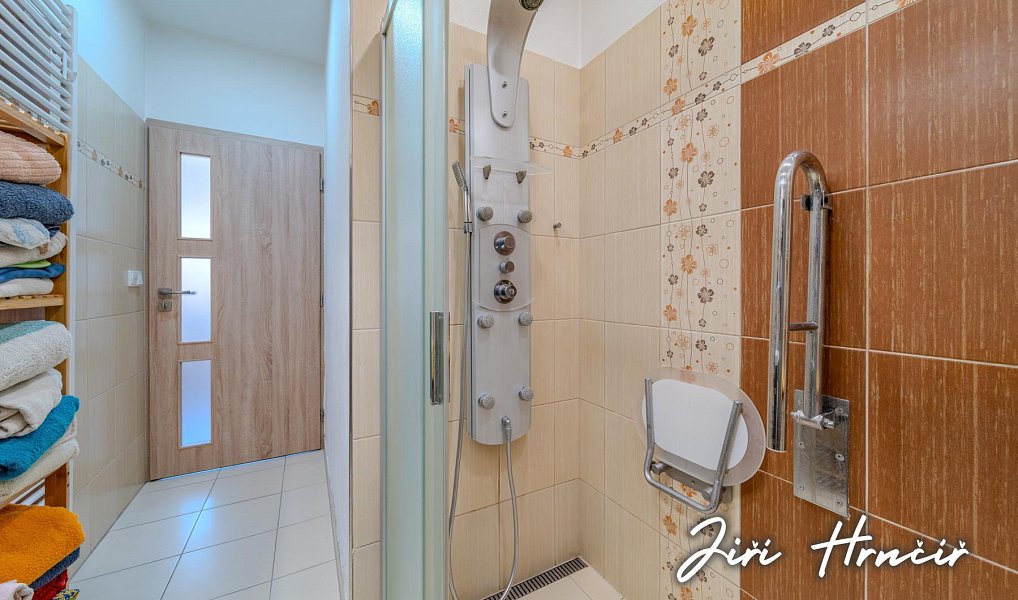 Prodej domu 127 m² s pozemkem 2 842 m², Úněšov – náhled fotky 17