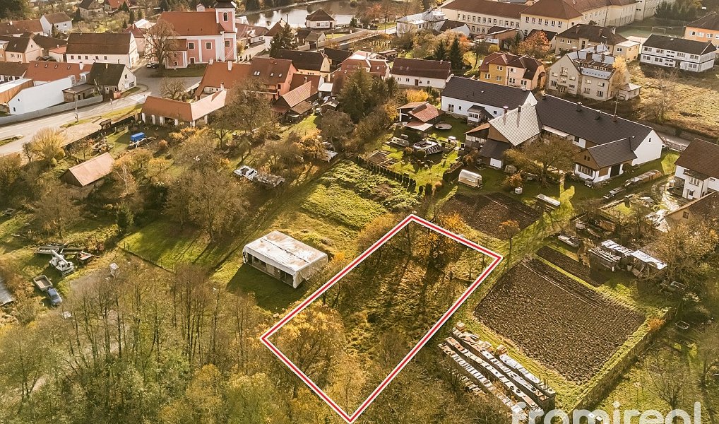Prodej stavebního pozemku 1 079 m², Nedvědice – náhled fotky 2