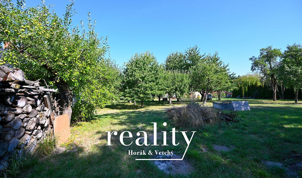 Prodej stavebního pozemku 2 200 m², Hranice – náhled fotky 26