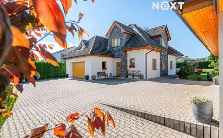 Prodej domu 240 m² s pozemkem 1 335 m², Pardubice - Dražkovice