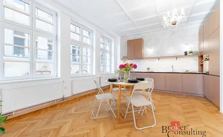 Prodej bytu 3+kk 84 m², 8. března, Liberec - Liberec V-Kristiánov