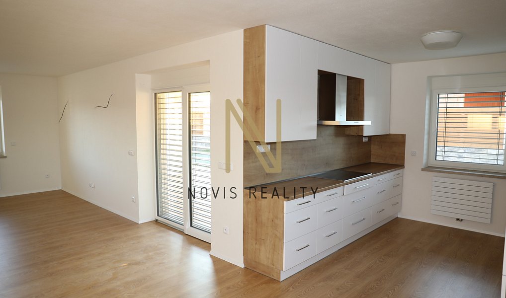 Prodej domu 233 m² s pozemkem 734 m², Klatovy – náhled fotky 8