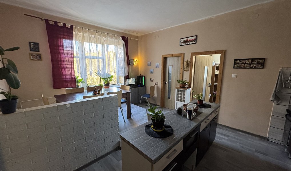 Prodej nájemního domu, činžáku 1 165 m², Šluknov – náhled fotky 17